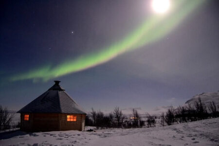 Experience moonlight Aurora