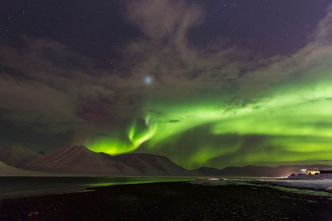 All Day And Polar Night Aurora | Funken Lodge | Luxury Holidays to Svalbard in Norway | Travel with Off The Map