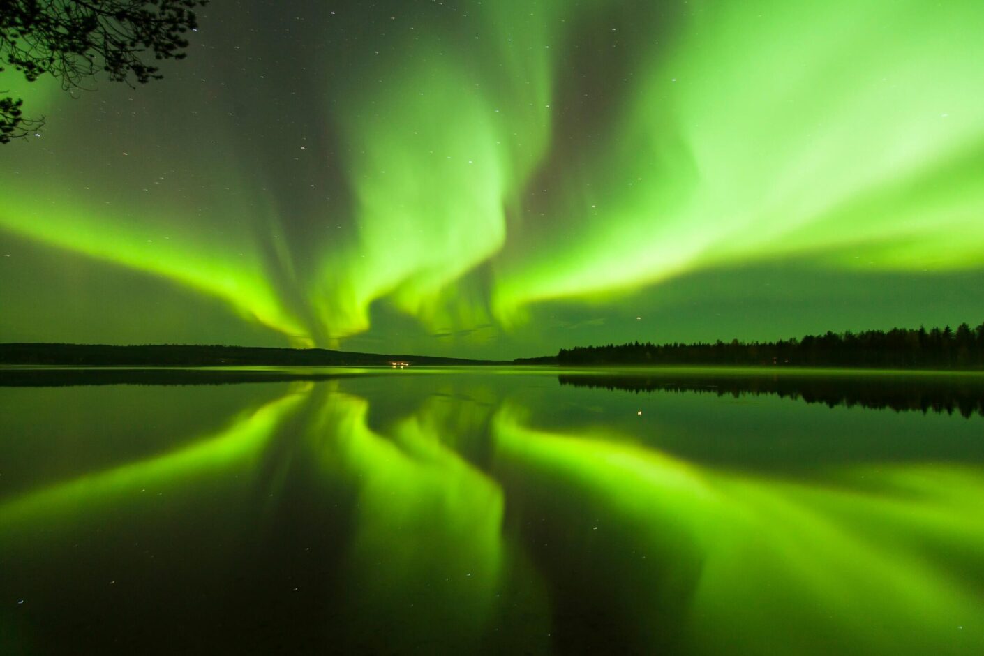 Reconnect under the Aurora | Disconnect from the everyday | Reconnect with Nature | Luxury Holiday in Sweden | Travel with Off The Map