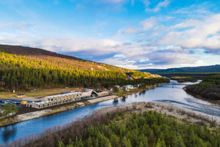 Arctic Wilderness Lodge - Travel with Off The Map