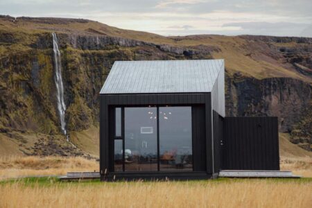 Seljalandsfoss Horizons