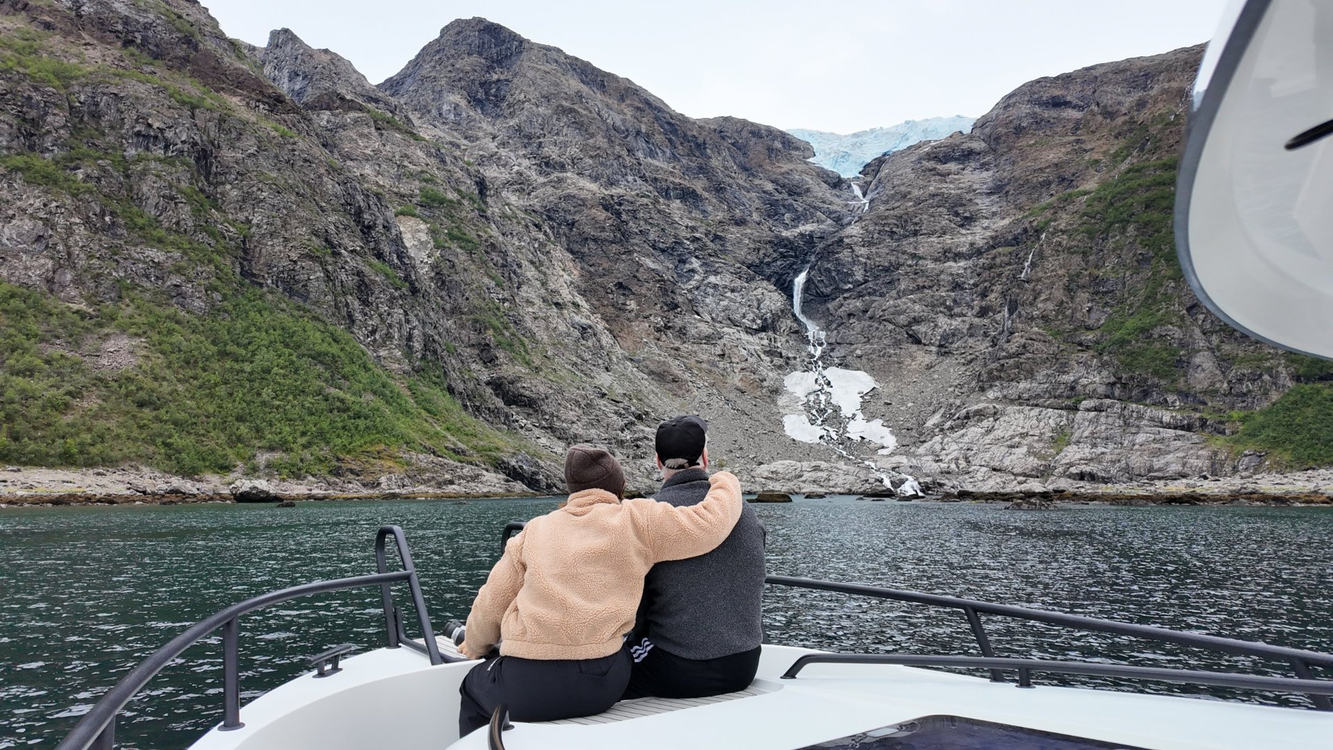 Isbreen the Glacier - Vicky McClure and Jonny Owen