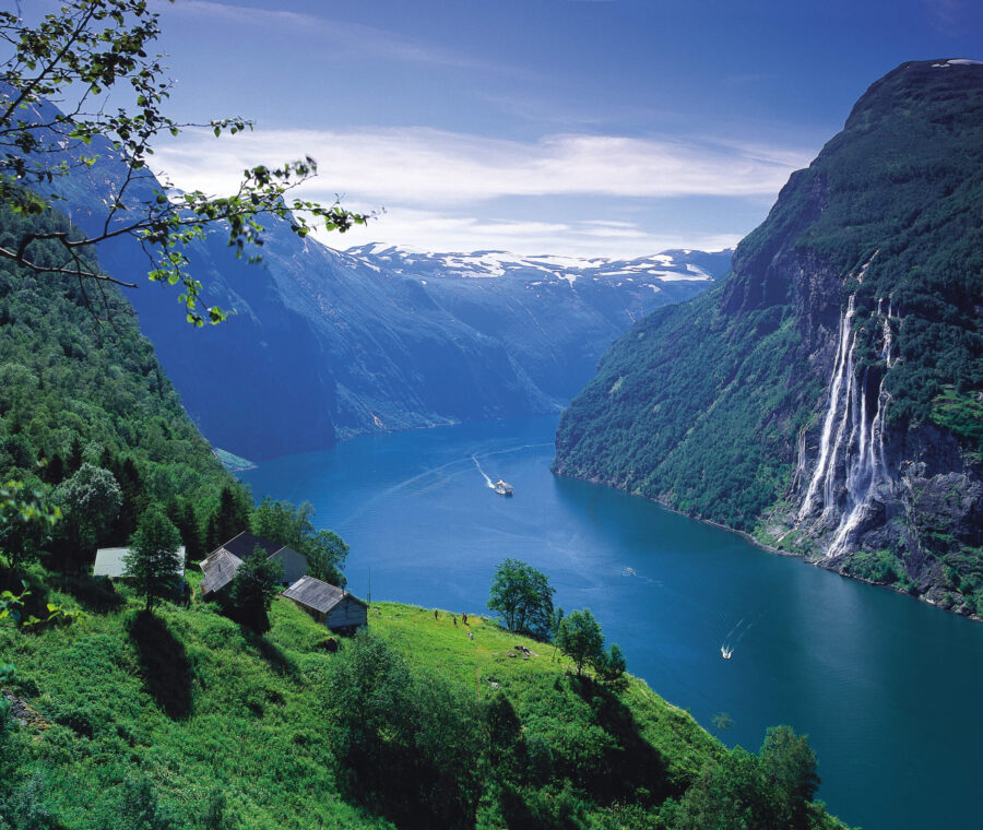 Grand Norwegian Fjord Tour